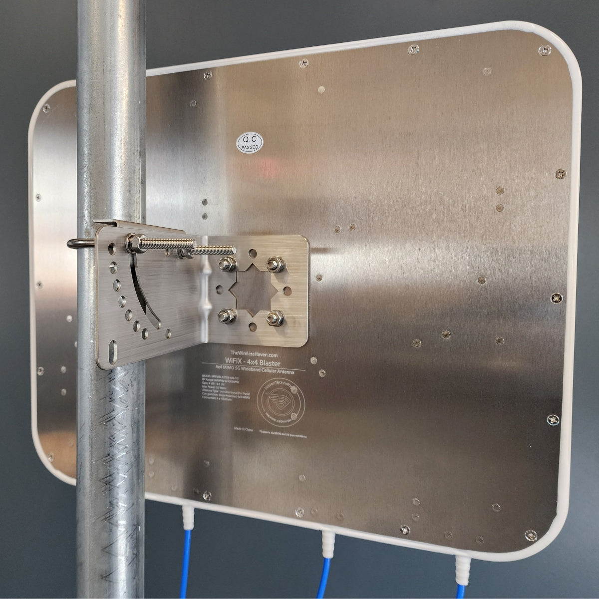 Blaster 4×4 MIMO Antenna 600-6000MHz Cellular 8.5dBi Directional Panel – N Female Connectors