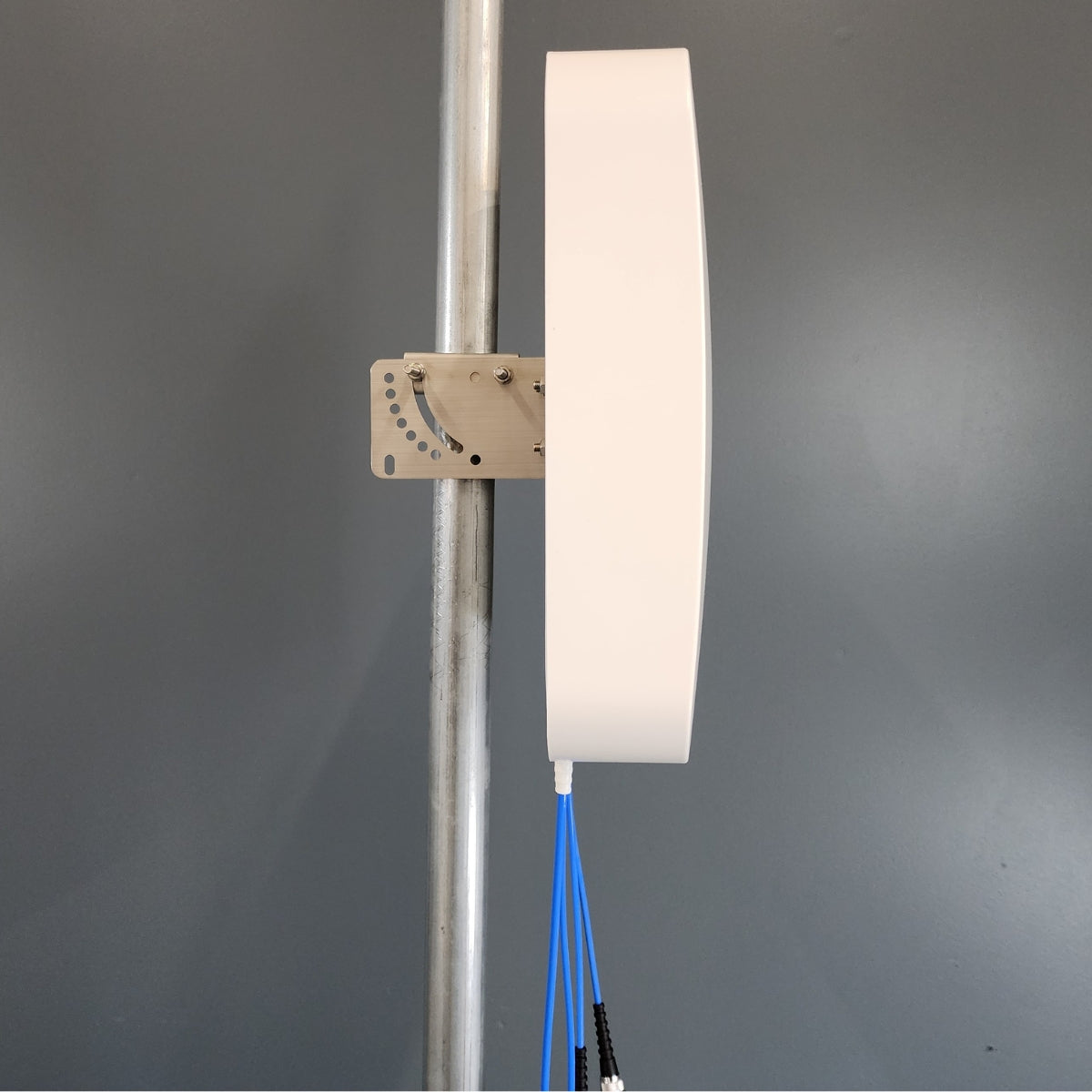Blaster 4×4 MIMO Antenna 600-6000MHz Cellular 8.5dBi Directional Panel – N Female Connectors